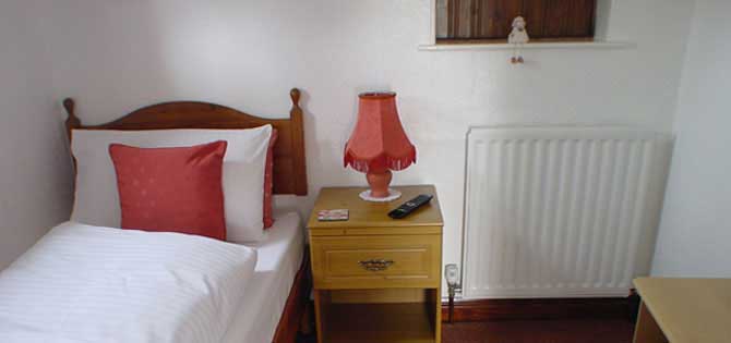 The Malthouse B&B - Single Bed in Multipurpose Room
