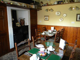 Enjoy breakfast in one of our traditional dining rooms. alternative dining room at The Malthouse, Alton.